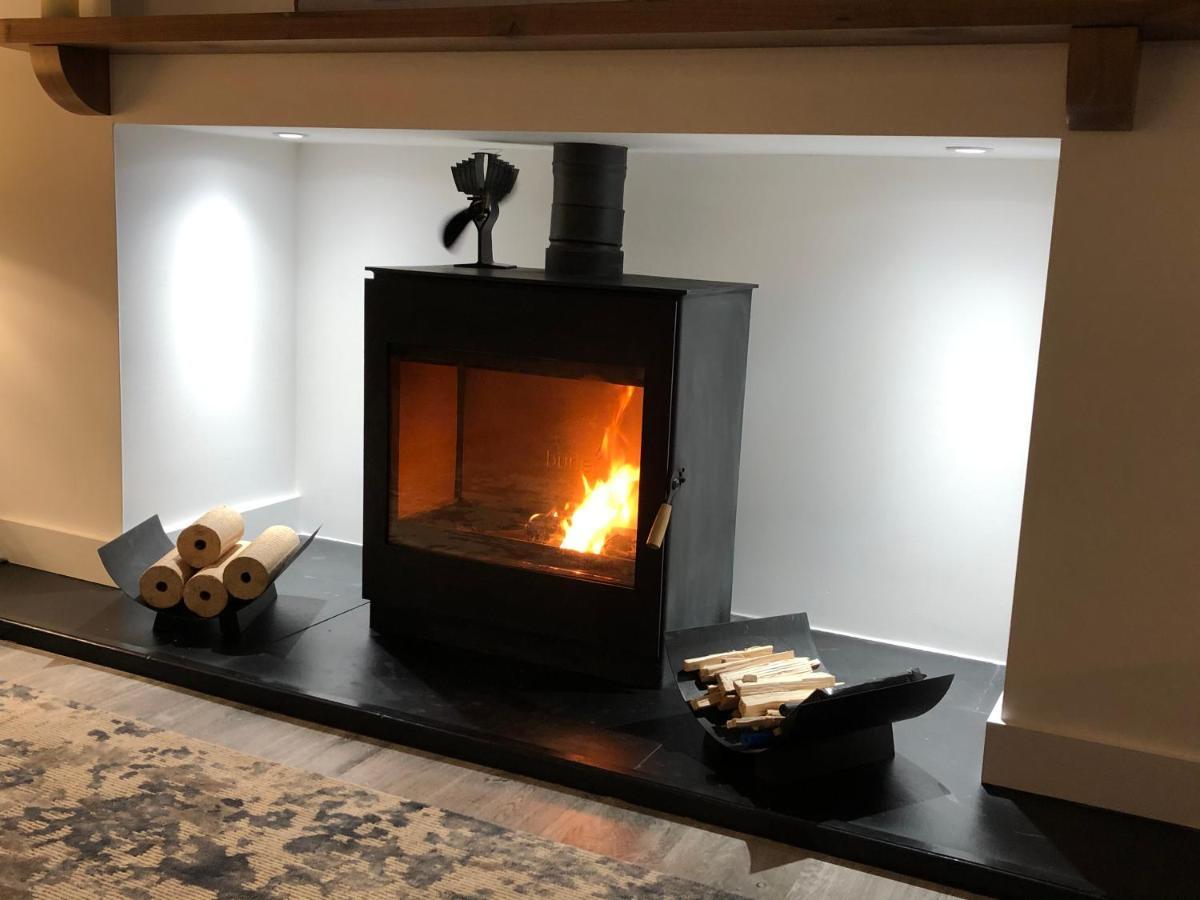 East Church House, Unique 9 Bedroom Church, Historic Market Town. Strathaven Esterno foto